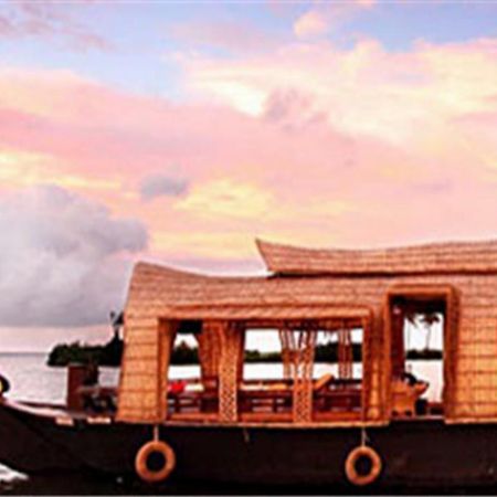 Hotel Marvel Cruise Alappuzha Exterior foto